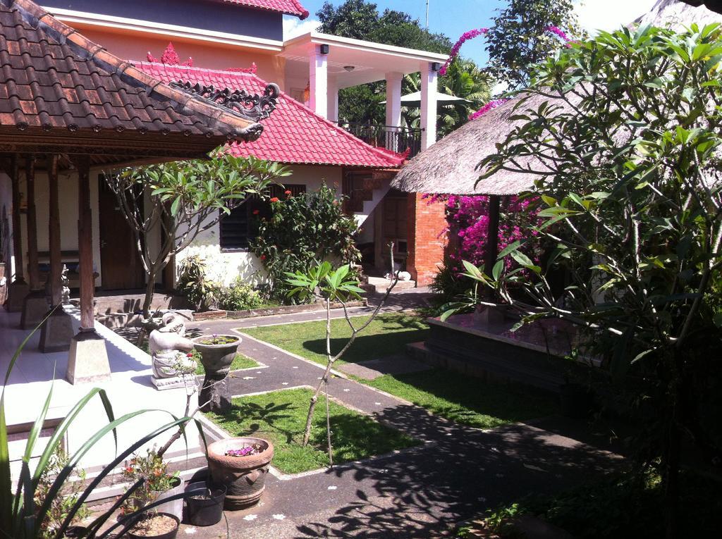 Suandi House Bed & Breakfast Ubud  Exterior photo