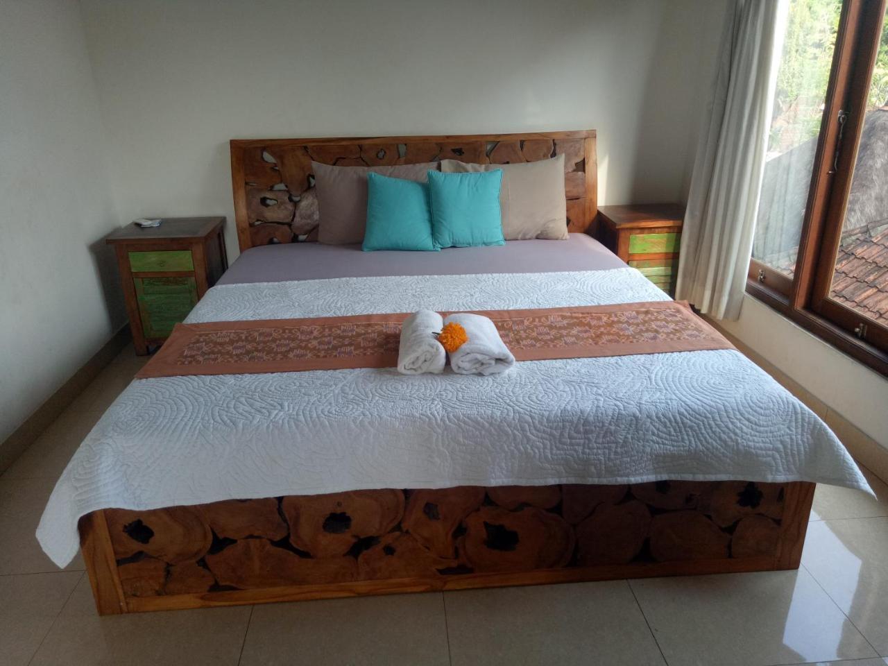Suandi House Bed & Breakfast Ubud  Exterior photo